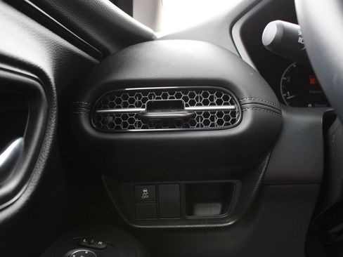 Used 2025 Honda HR-V EX-L image 27