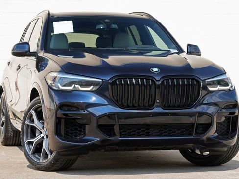 Used 2023 BMW X5 xDrive40i w/ M Sport Package AWD/4WD image 4