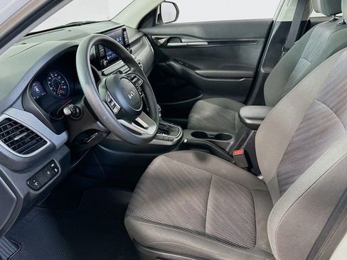 Used 2023 Kia Seltos LX AWD/4WD image 11