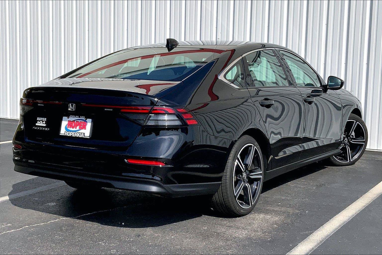 Used 2024 Honda Accord EX image 10