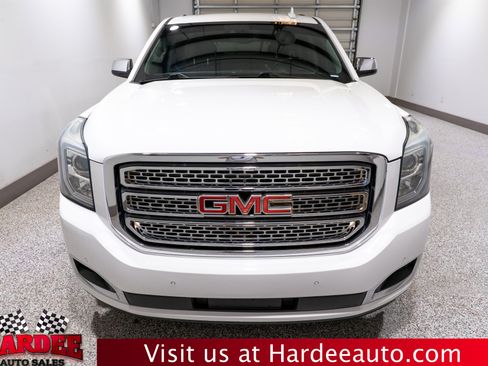 Used 2019 GMC Yukon XL SLT AWD/4WD image 7