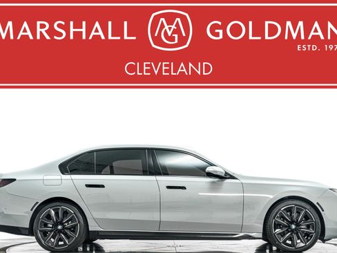 Used 2023 BMW 760i xDrive AWD/4WD image 1