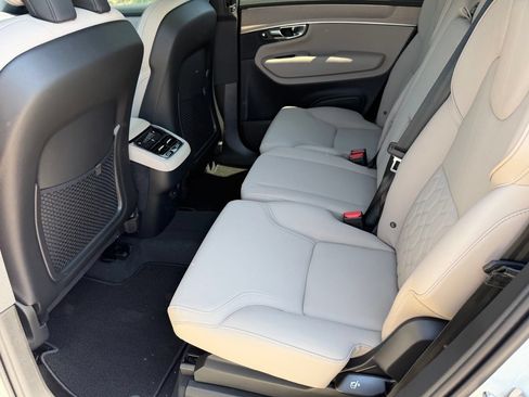 New 2026 Volvo XC90 B5 Core AWD/4WD image 21
