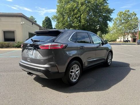 Certified 2024 Ford Edge SEL w/ Convenience Package AWD/4WD image 5