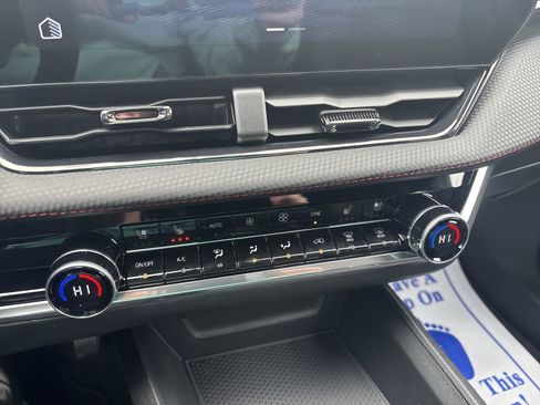 New 2026 Chevrolet Equinox RS w/ Convenience Package III image 21