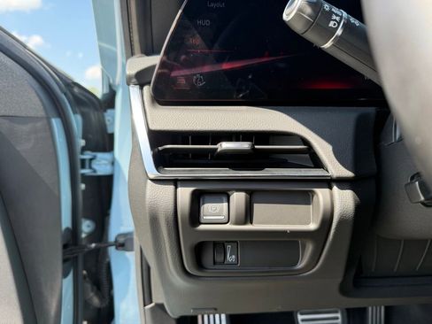 Certified 2025 Cadillac CT5 V w/ Technology Package AWD/4WD image 21