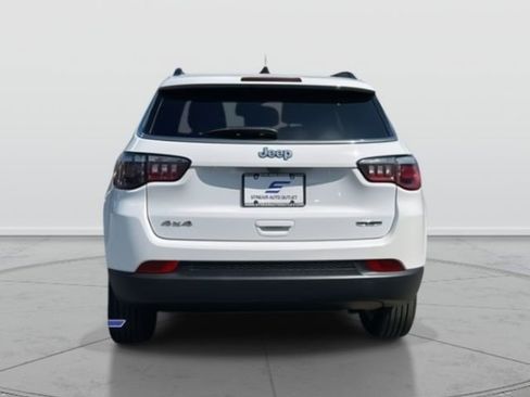 Used 2022 Jeep Compass Latitude AWD/4WD image 7
