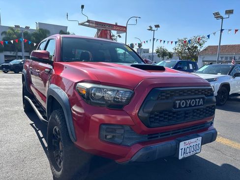 Used 2017 Toyota Tacoma TRD Pro AWD/4WD image 2