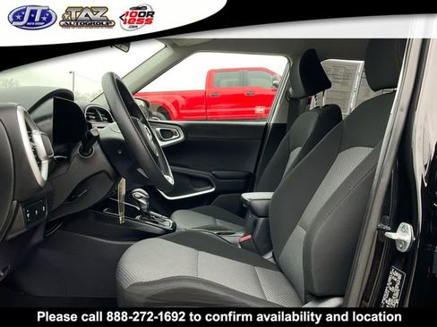 Used 2020 Kia Soul LX FWD image 10