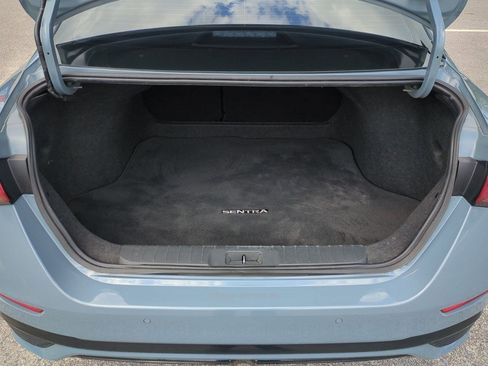 Used 2024 Nissan Sentra SR FWD image 32