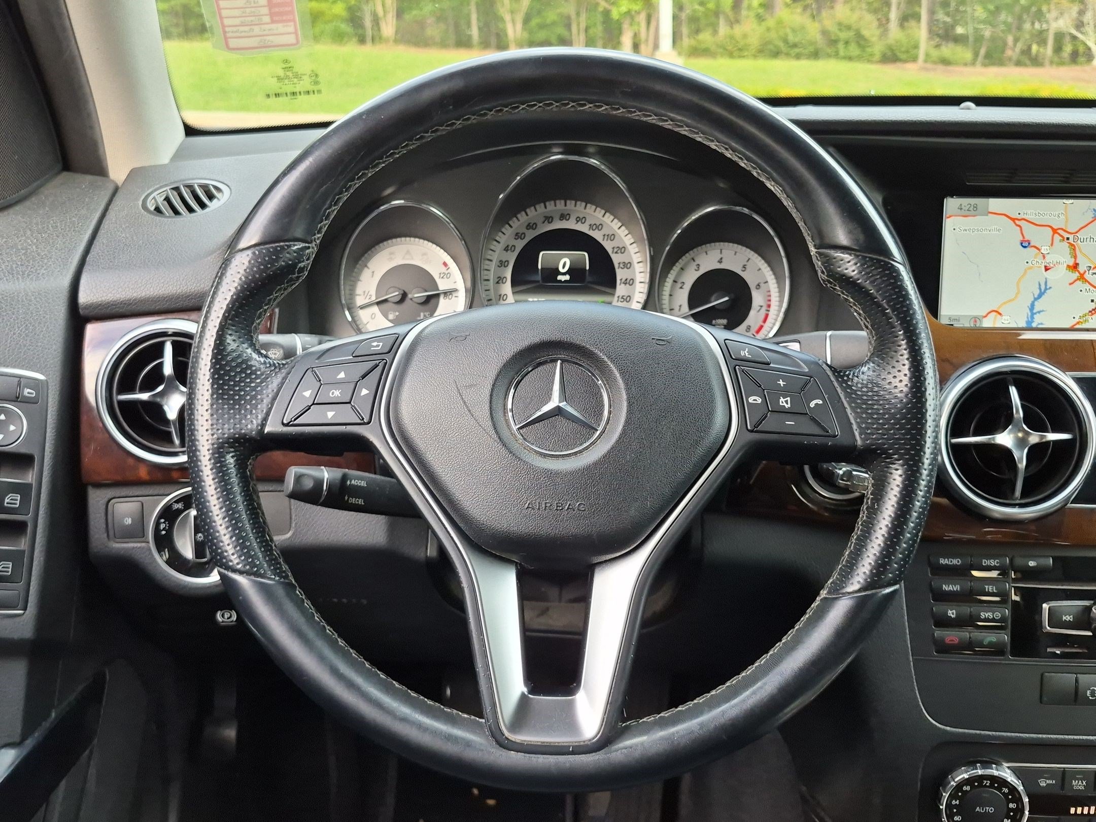 Used 2013 Mercedes-Benz GLK 350 4MATIC image 13