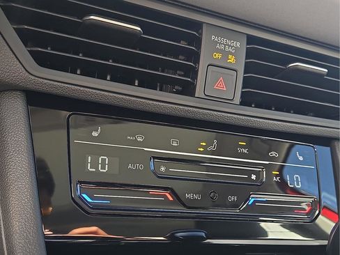 New 2026 Volkswagen Jetta SE image 19