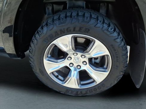 Used 2021 RAM 1500 Laramie w/ Sport Appearance Package image 12