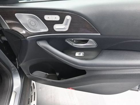Used 2020 Mercedes-Benz GLE 350 w/ Premium Package image 5