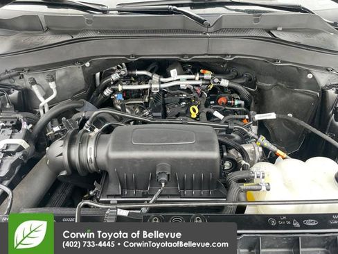 Used 2023 Ford Explorer XLT w/ Equipment Group 202A AWD/4WD image 28