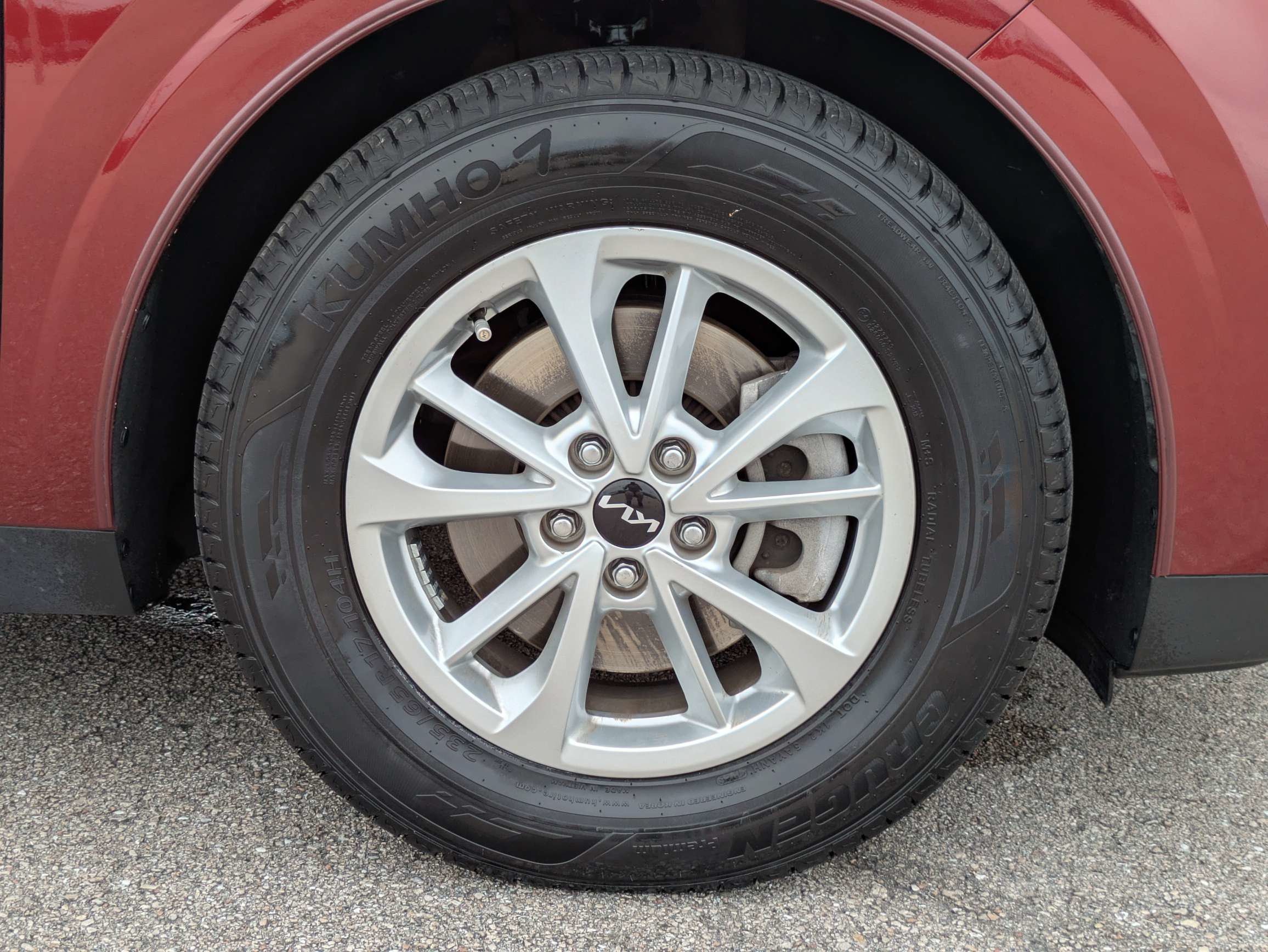 Certified 2024 Kia Carnival LX FWD image 11
