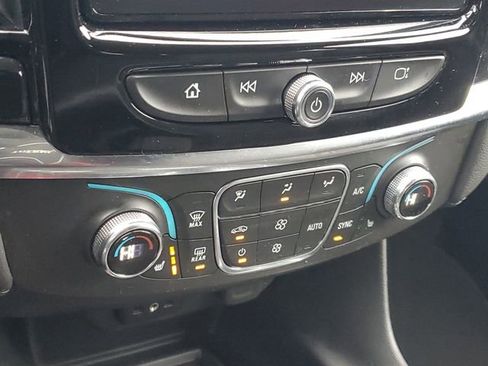 Certified 2023 Chevrolet Traverse LT image 28