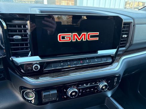 New 2026 GMC Sierra 1500 Elevation w/ LPO, Elevation Black Package image 22