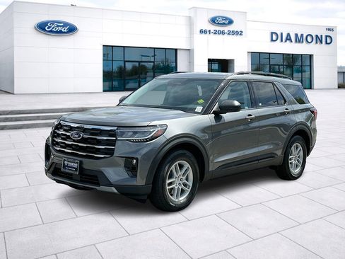 New 2026 Ford Explorer Active RWD image 1