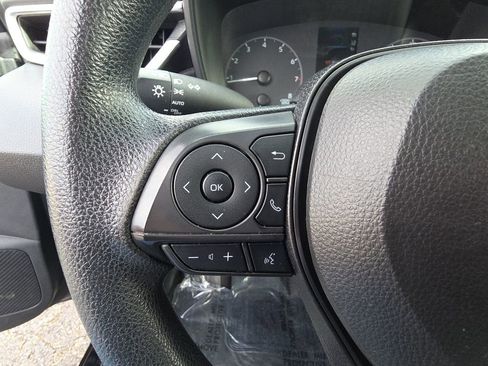 Used 2024 Toyota Corolla LE image 18