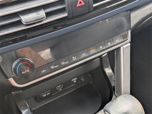 Used 2023 Kia Seltos S image 24