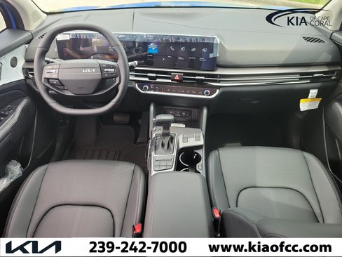 New 2026 Kia Sportage EX FWD image 17