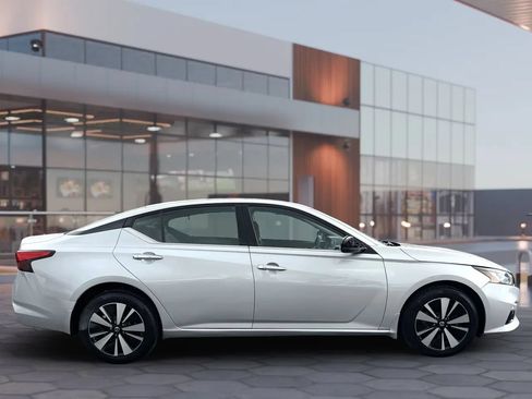Used 2019 Nissan Altima 2.5 SV AWD/4WD image 11