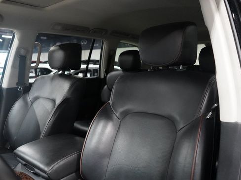 Used 2020 Nissan Armada Platinum RWD image 10