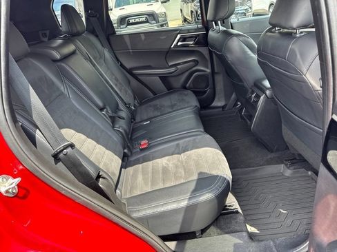 Used 2024 Mitsubishi Outlander SE AWD/4WD image 43