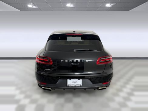 Used 2018 Porsche Macan AWD/4WD image 10