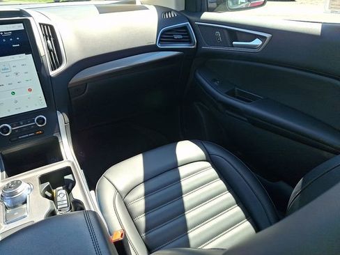 Certified 2024 Ford Edge SEL w/ Convenience Package AWD/4WD image 19