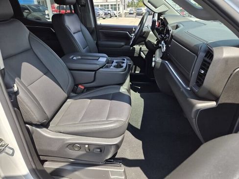Used 2026 GMC Sierra 1500 SLT AWD/4WD image 15