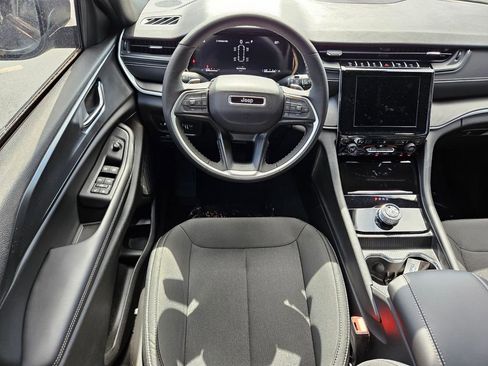 New 2024 Jeep Grand Cherokee L Laredo w/ Luxury Tech Group I RWD image 12