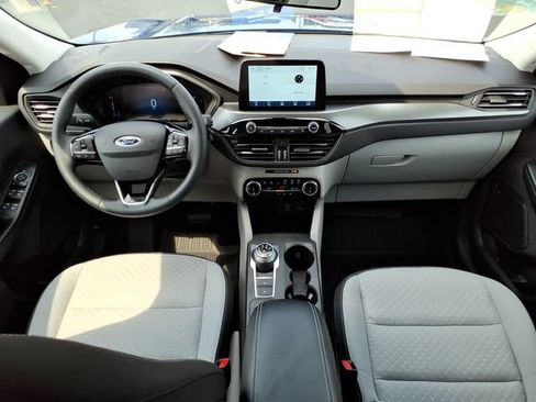 Certified 2023 Ford Escape Active AWD/4WD image 10