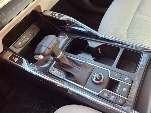 New 2025 Kia Sorento S FWD image 10