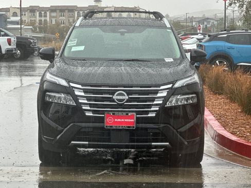 New 2026 Nissan Rogue Platinum w/ Platinum Premium Package AWD/4WD image 9