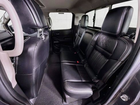 Used 2025 Nissan Frontier SL AWD/4WD image 26