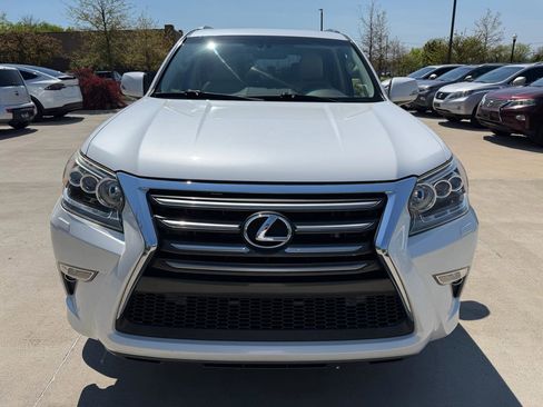 Used 2014 Lexus GX 460 Luxury image 2