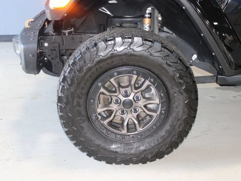 Used 2022 Jeep Wrangler Unlimited Rubicon AWD/4WD image 4