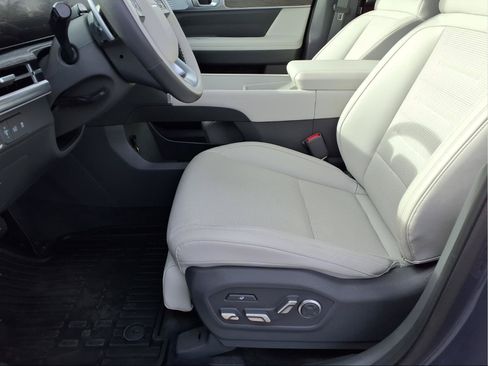 Used 2025 Hyundai Santa Fe Calligraphy AWD/4WD image 22