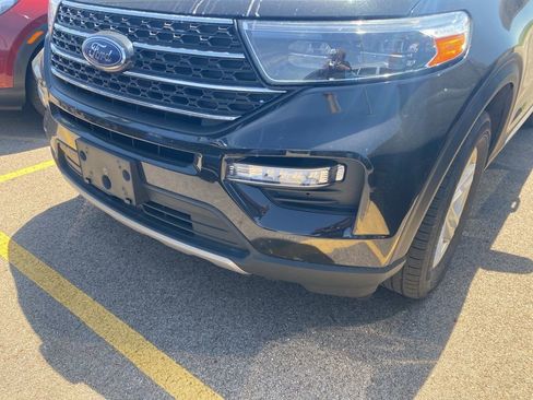 Used 2023 Ford Explorer XLT w/ Equipment Group 202A AWD/4WD image 18