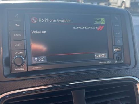 Used 2014 Dodge Grand Caravan SXT image 46