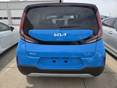 Certified 2025 Kia Soul S
