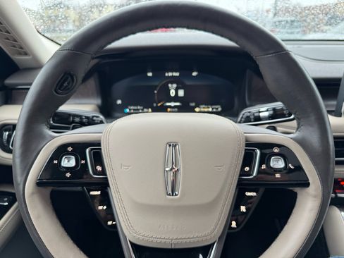 Used 2024 Lincoln Aviator Reserve w/ Equipment Group 201A image 22