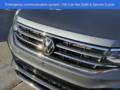 Used 2023 Volkswagen Tiguan SEL R-Line image 30