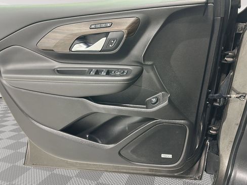 Used 2019 GMC Terrain Denali image 18