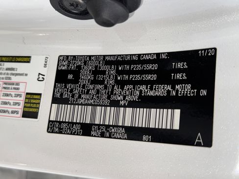 Used 2021 Lexus RX 450h AWD w/ Luxury Package image 40