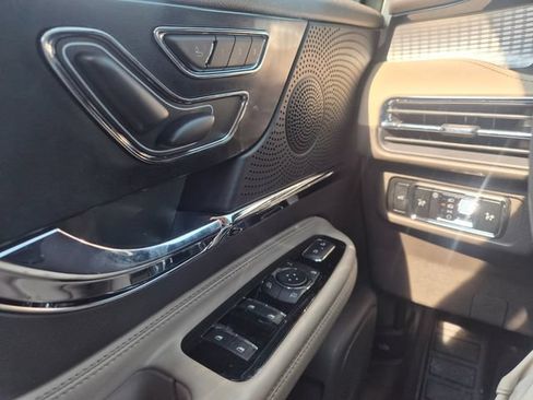 Used 2023 Lincoln Corsair AWD w/ Equipment Group 101A image 16