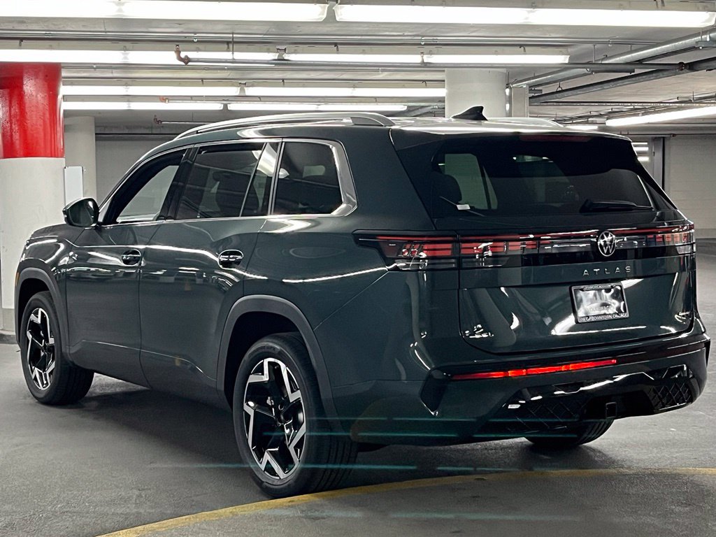 New 2027 Volkswagen Atlas SEL R-Line AWD/4WD image 4