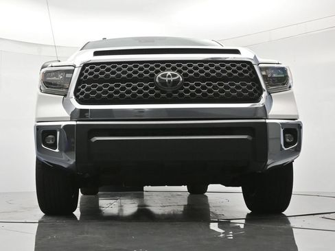 Used 2018 Toyota Tundra SR5 w/ TRD Off Road Package AWD/4WD image 37